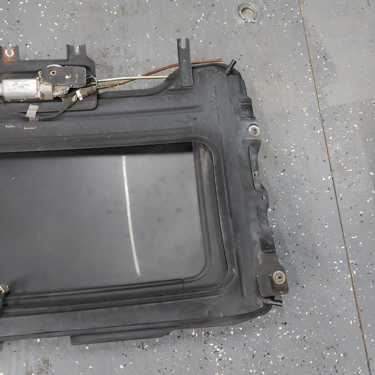 LHD, RHD Complete Glass Sunroof Assembly  RX7 FD FD3S 93 - 02 Mazda S4B0/130